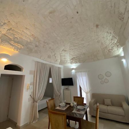 Sav40 Apartment Ostuni Bagian luar foto