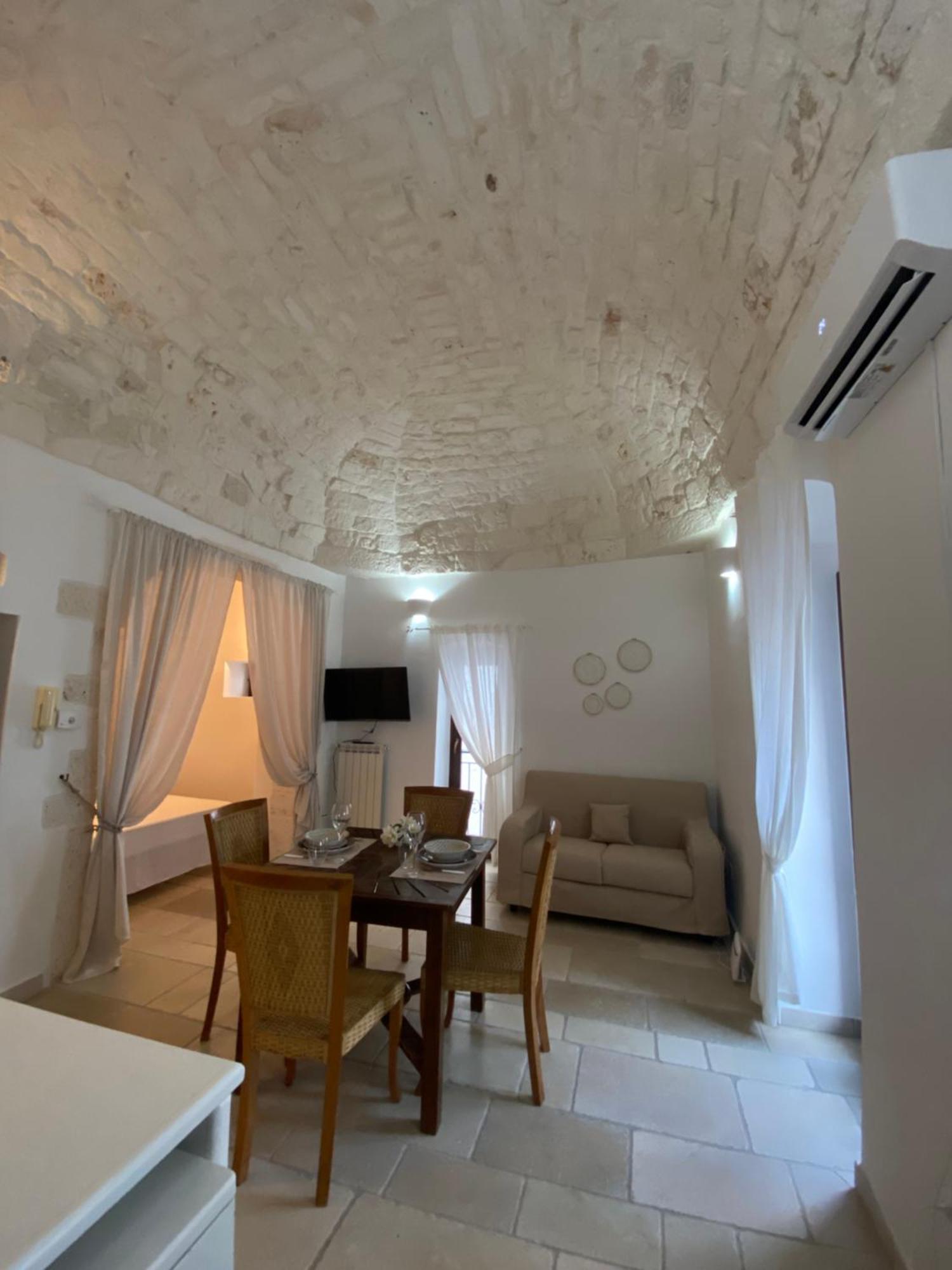 Sav40 Apartment Ostuni Bagian luar foto